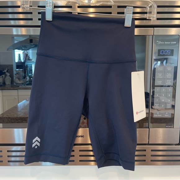 NWT Lululemon Wunder Train High Rise Short 8" true navy blue - Picture 15 of 16